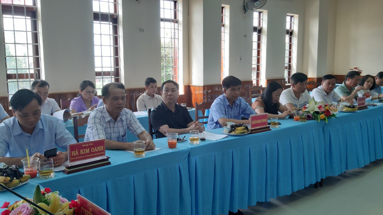 các đại biểu đón đoàn